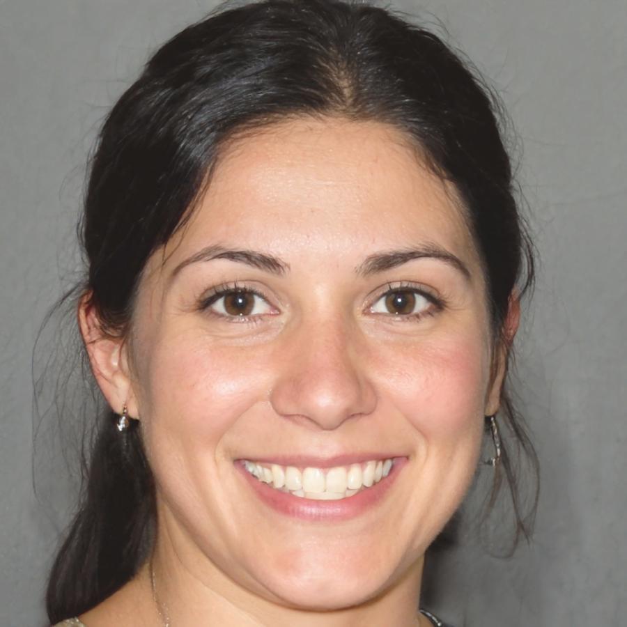 Retrato profesional de Elena Ruiz-Gallardón